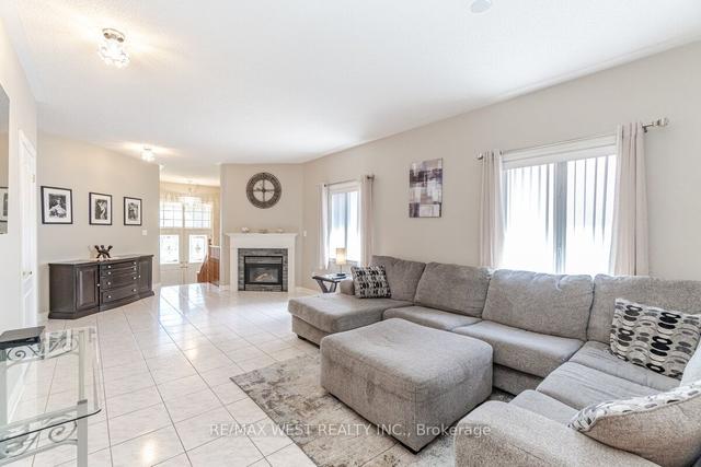 33 Stag's Leap Rd, House detached with 3 bedrooms, 3 bathrooms and 6 parking in Vaughan ON | Image 19