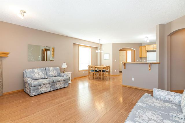 478 Jenkins Drive, Home with 2 bedrooms, 1 bathrooms and 1 parking in Red Deer County AB | Image 2