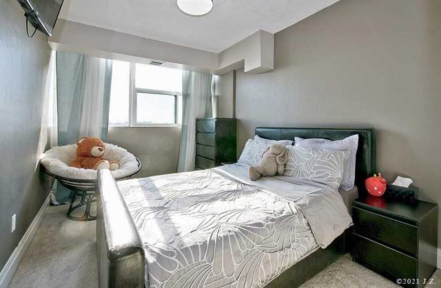 902 - 40 Bay Mills Blvd, Condo with 2 bedrooms, 1 bathrooms and 1 parking in Toronto ON | Image 3