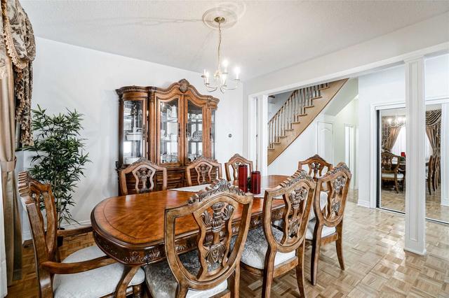 10 Emperor Dr, House detached with 5 bedrooms, 5 bathrooms and 6 parking in Brampton ON | Image 6