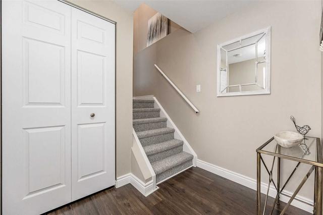 37 Koch Dr, House detached with 3 bedrooms, 2 bathrooms and 3 parking in Guelph ON | Image 10