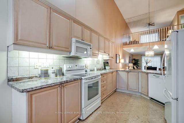 3 - 3045 New St, Townhouse with 2 bedrooms, 3 bathrooms and 3 parking in Burlington ON | Image 27