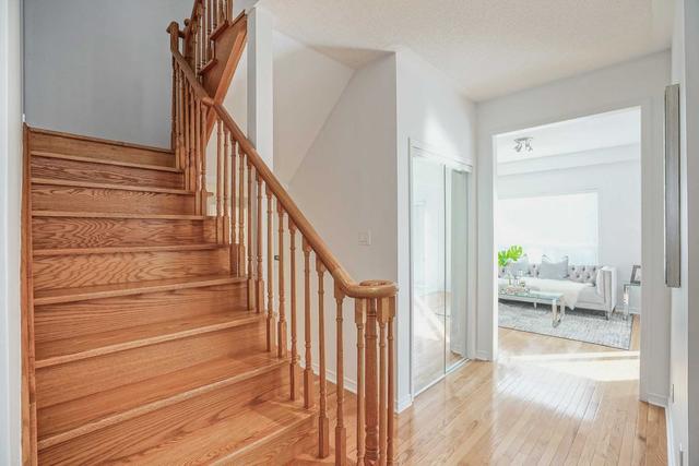 8 Barnwood Dr, House semidetached with 4 bedrooms, 4 bathrooms and 3 parking in Richmond Hill ON | Image 39