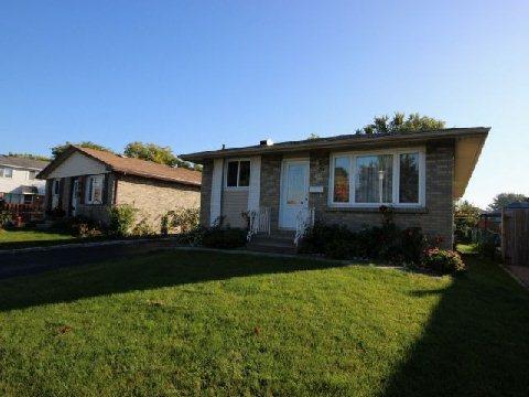 609 Millbank Dr, House detached with 3 bedrooms, 2 bathrooms and 5 parking in London ON | Image 1