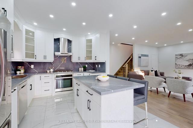 114 Casa Nova Dr, House detached with 4 bedrooms, 4 bathrooms and 6 parking in Vaughan ON | Image 5
