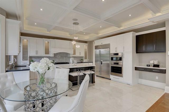 12 Silverview Dr, House detached with 4 bedrooms, 6 bathrooms and 6 parking in Toronto ON | Image 16