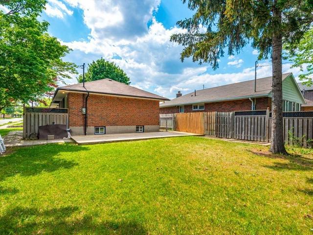 82 Pachino Blvd, House detached with 3 bedrooms, 3 bathrooms and 3 parking in Toronto ON | Image 21