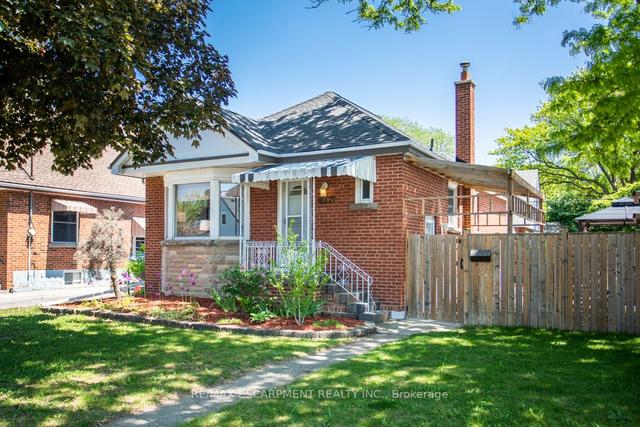 117 Beland Ave, House detached with 3 bedrooms, 2 bathrooms and 3 parking in Hamilton ON | Image 12