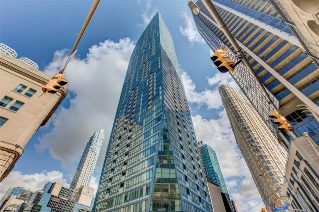 1807 - 8 The Esplanade St, Condo with 1 bedrooms, 1 bathrooms and 0 parking in Toronto ON | Image 1