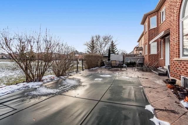 5424 Valleyhigh Dr, House detached with 4 bedrooms, 5 bathrooms and 4 parking in Burlington ON | Image 33