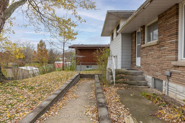 6432 Balmoral Ave, House detached with 3 bedrooms, 2 bathrooms and 2 parking in Niagara Falls ON | Image 16