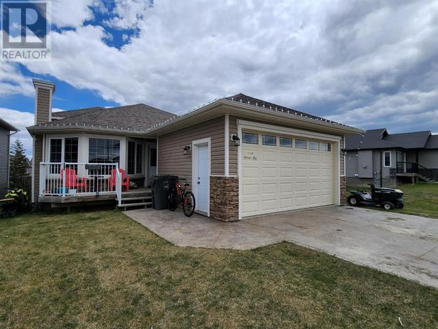 1119 Briar Road, House detached with 4 bedrooms, 2 bathrooms and 4 parking in Pincher Creek AB | Card Image