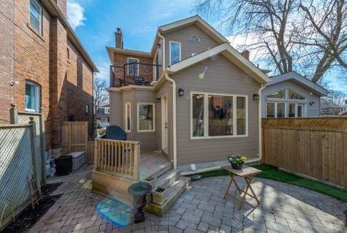 142 Forman Ave, House semidetached with 3 bedrooms, 3 bathrooms and 1 parking in Toronto ON | Image 2