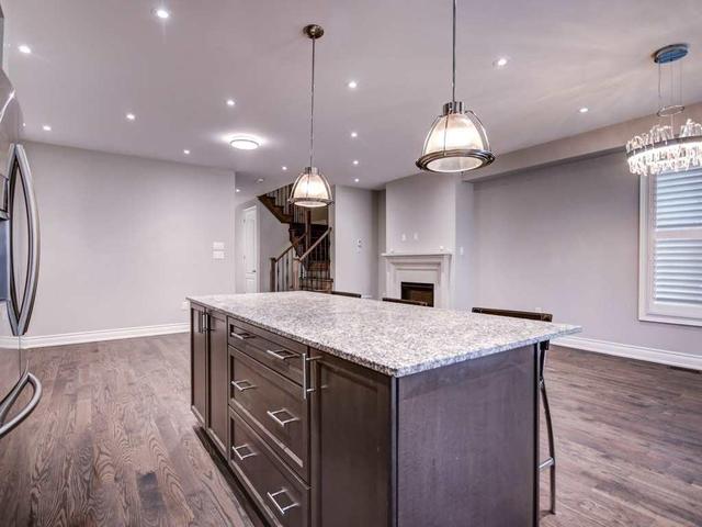 1275 Hamman Way, House semidetached with 4 bedrooms, 3 bathrooms and 1 parking in Milton ON | Image 7