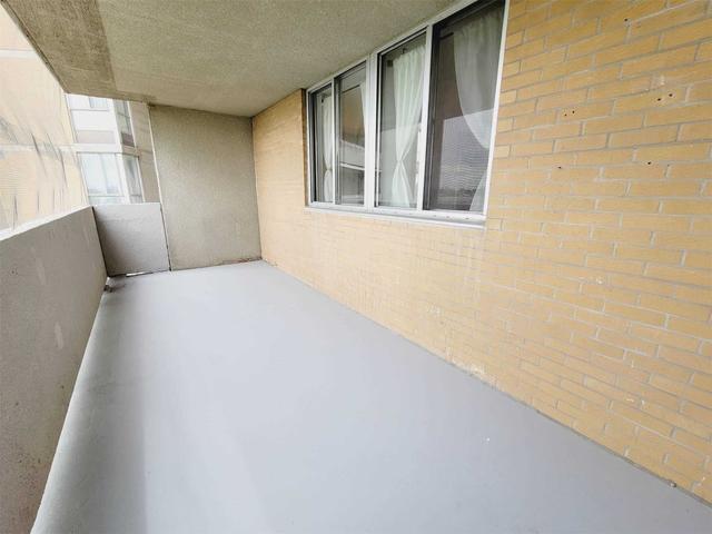 710 - 10 Martha Eaton Way, Condo with 2 bedrooms, 2 bathrooms and 1 parking in Toronto ON | Image 10