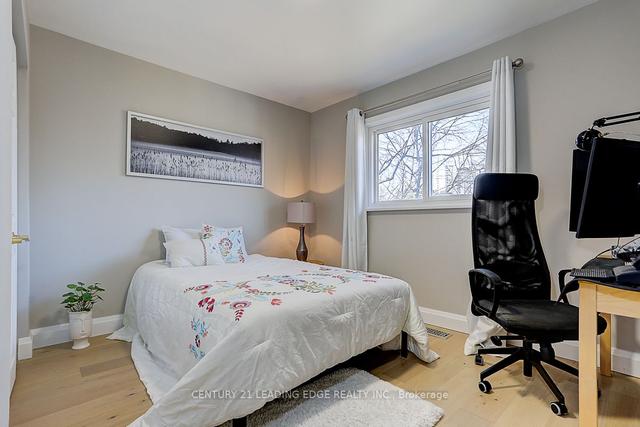 42 Karen Rd, House detached with 5 bedrooms, 4 bathrooms and 5 parking in Toronto ON | Image 6