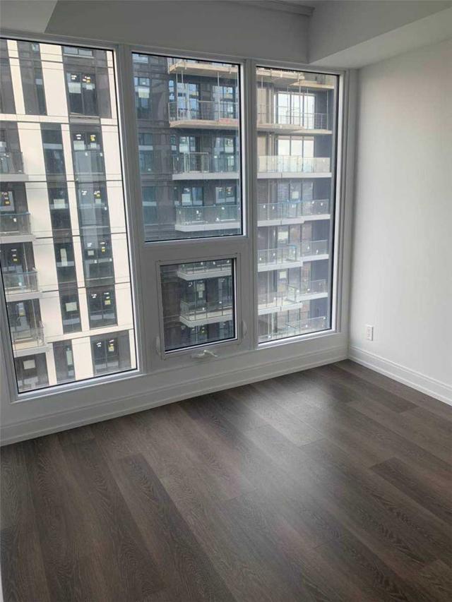 1712 - 181 Dundas St E, Condo with 1 bedrooms, 1 bathrooms and 0 parking in Toronto ON | Image 2