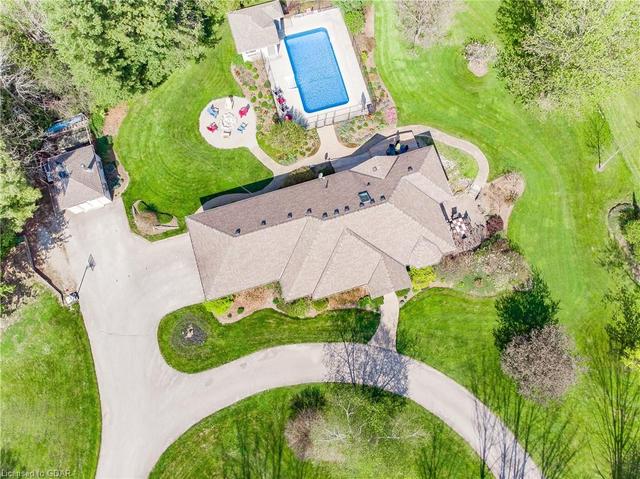 5805 Eighth Line East, House detached with 4 bedrooms, 3 bathrooms and 7 parking in Guelph/Eramosa ON | Card Image
