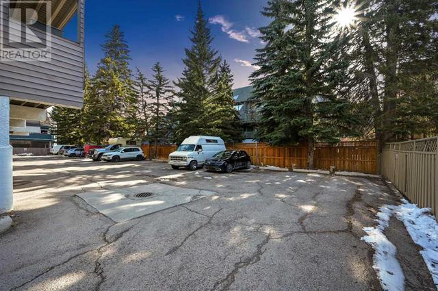 213, - 412 Squirrel Street, Condo with 1 bedrooms, 1 bathrooms and 1 parking in Banff AB | Image 30