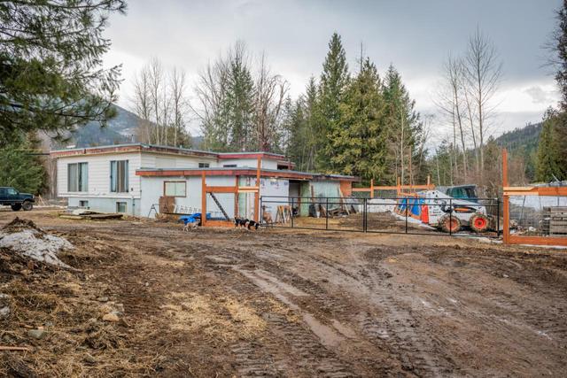 101 Champion Park Road, House detached with 4 bedrooms, 2 bathrooms and null parking in Kootenay Boundary A BC | Image 80
