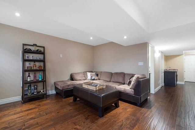 8 Hebert St, House detached with 3 bedrooms, 4 bathrooms and 6 parking in Guelph ON | Image 24