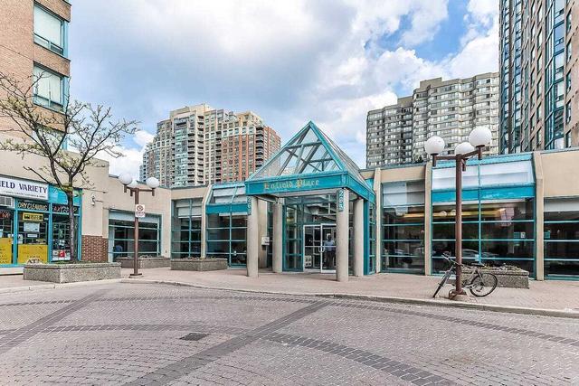 1510 - 265 Enfield Pl, Condo with 2 bedrooms, 2 bathrooms and 1 parking in Mississauga ON | Image 12