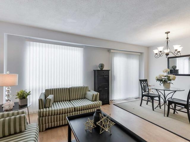 92 Knightsbridge Way, Townhouse with 3 bedrooms, 2 bathrooms and 2 parking in Markham ON | Image 18
