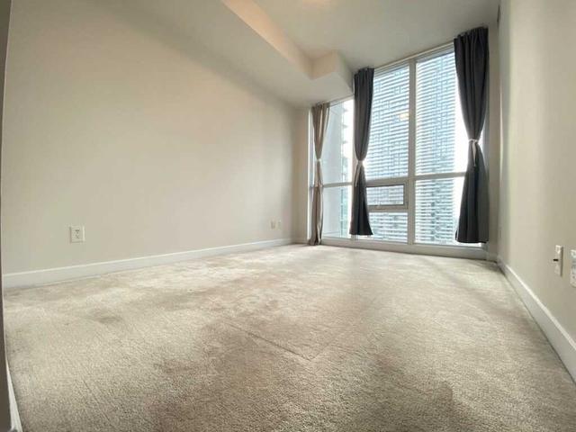 2301 - 18 Harbour St, Condo with 2 bedrooms, 2 bathrooms and 1 parking in Toronto ON | Image 6