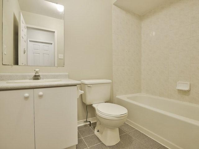 228 Kelso Cres, House attached with 3 bedrooms, 4 bathrooms and 3 parking in Vaughan ON | Image 11