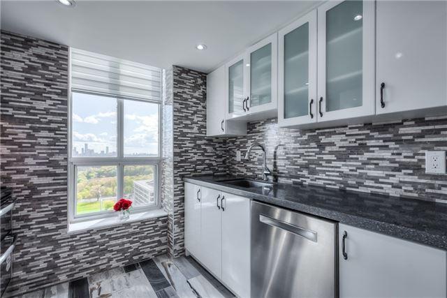 Ph3 - 21 Overlea Blvd, Condo with 2 bedrooms, 2 bathrooms and 1 parking in Toronto ON | Image 19
