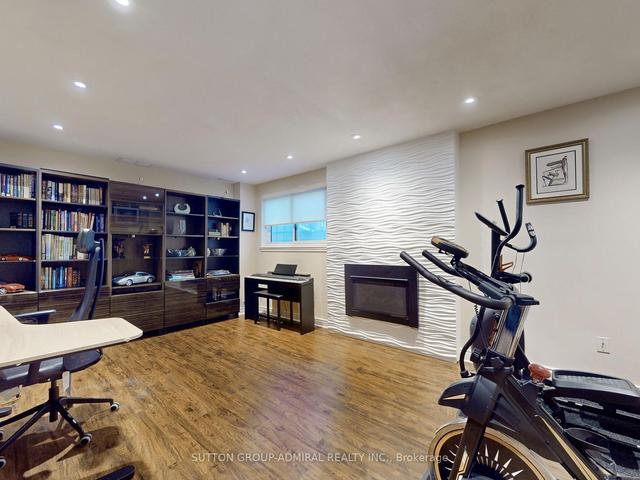 171 Hidden Tr, House semidetached with 3 bedrooms, 3 bathrooms and 4 parking in Toronto ON | Image 28