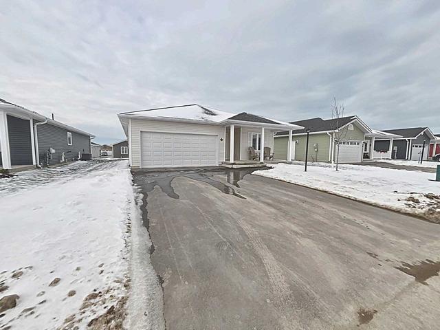 91 Huron Heights Dr, House detached with 2 bedrooms, 2 bathrooms and 6 parking in Ashfield Colborne Wawanosh ON | Image 9