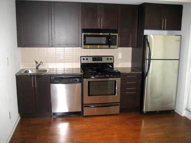 1206 - 55 Bremner Blvd, Condo with 1 bedrooms, 1 bathrooms and 0 parking in Toronto ON | Image 4