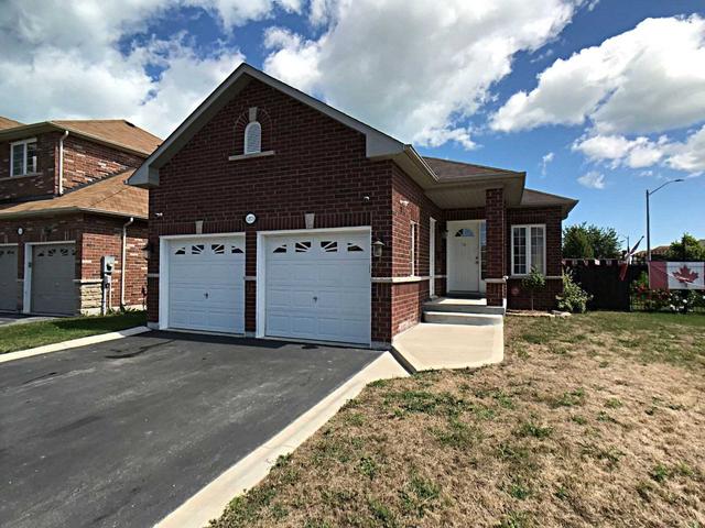 1273 Mary Lou St, House detached with 2 bedrooms, 2 bathrooms and 4 parking in Innisfil ON | Image 1