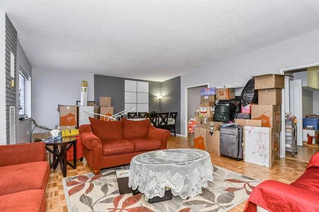 615 - 4062 Lawrence Ave, Condo with 2 bedrooms, 1 bathrooms and 1 parking in Toronto ON | Image 2