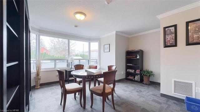 104 - 160 Romeo Street S, House attached with 2 bedrooms, 2 bathrooms and 1 parking in Stratford ON | Image 35