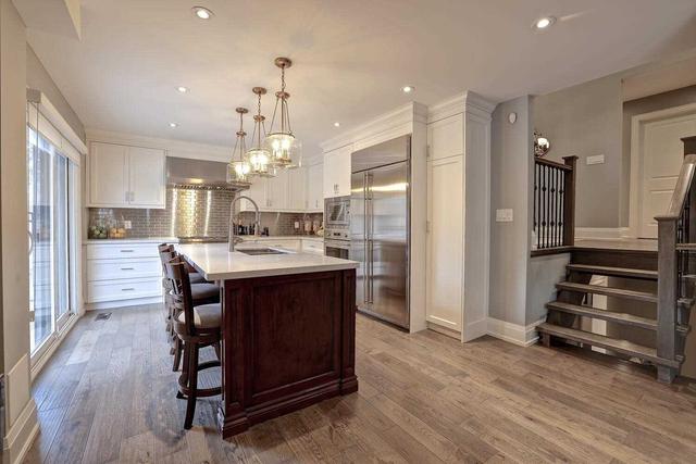 93 Premium Way, House detached with 3 bedrooms, 4 bathrooms and 6 parking in Mississauga ON | Image 6