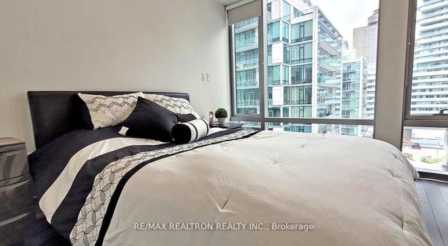 734 - 39 Queens Quay E, Condo with 1 bedrooms, 1 bathrooms and 1 parking in Toronto ON | Image 7