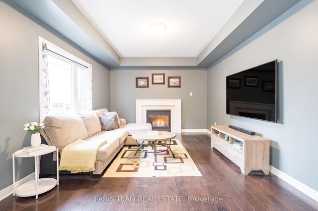 4 Elmbrook Dr, House detached with 4 bedrooms, 3 bathrooms and 4 parking in Barrie ON | Image 6