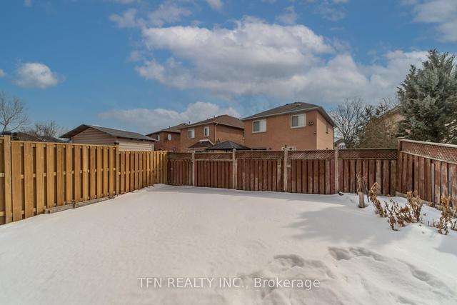 65 Cedarwood Cres, House detached with 4 bedrooms, 4 bathrooms and 3.5 parking in Brampton ON | Image 19