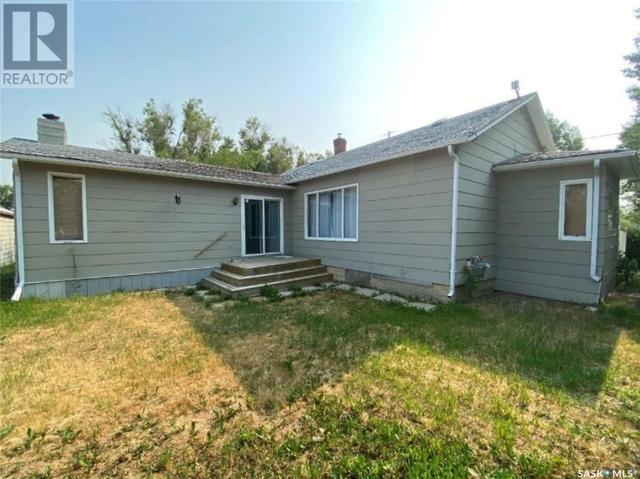 122 Edward Street, House detached with 3 bedrooms, 2 bathrooms and null parking in Hazenmore SK | Image 7