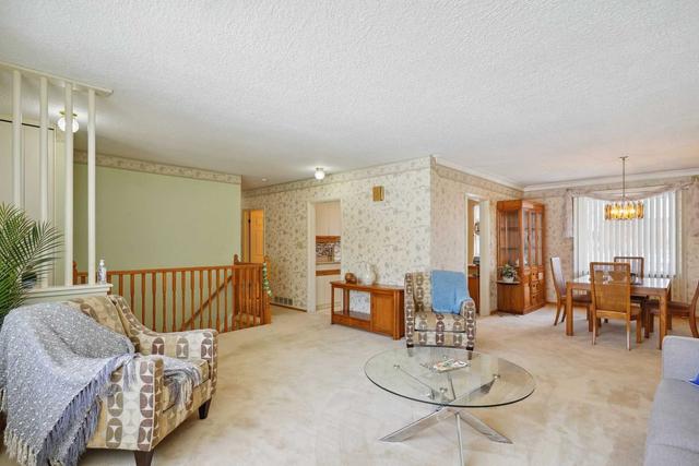 18 Suburban Dr, House detached with 3 bedrooms, 1 bathrooms and 3 parking in Mississauga ON | Image 39