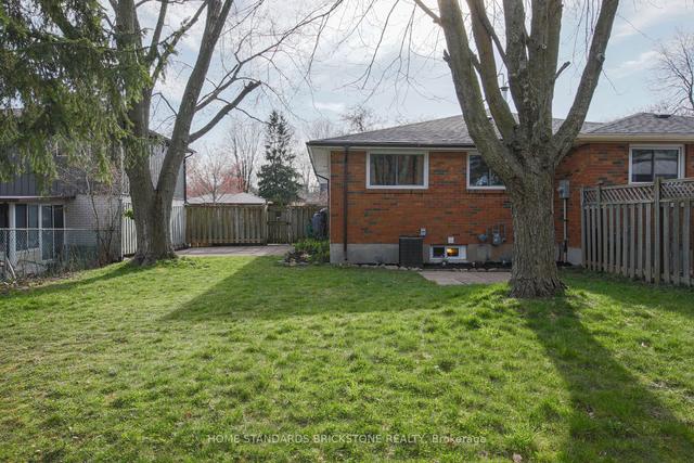 1562 Limberlost Rd E, House semidetached with 3 bedrooms, 2 bathrooms and 4 parking in London ON | Image 29