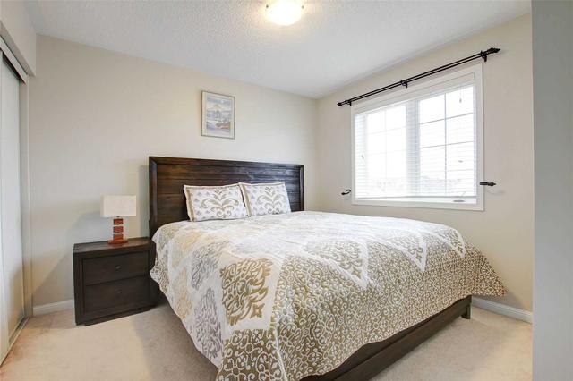 827 Thompson Rd S, House semidetached with 4 bedrooms, 4 bathrooms and 3 parking in Milton ON | Image 10