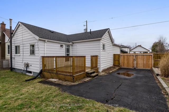 434 Brunswick St, House detached with 2 bedrooms, 2 bathrooms and 6 parking in Hamilton ON | Image 28