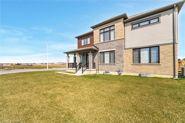 129 Explorer Way, House detached with 4 bedrooms, 2 bathrooms and 4 parking in Thorold ON | Image 47