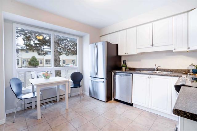 32 - 355 Sandringham Cres, Townhouse with 3 bedrooms, 2 bathrooms and 1 parking in London ON | Image 13