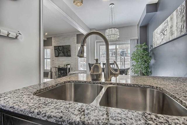 23 Fimco Cres, House semidetached with 4 bedrooms, 4 bathrooms and 2 parking in Markham ON | Image 4