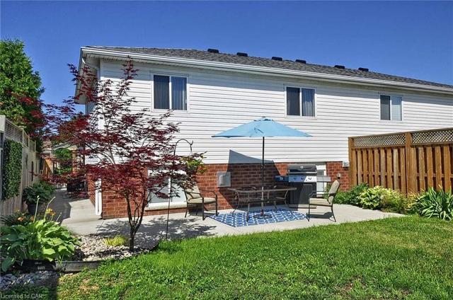 125 Edgemere Drive, House semidetached with 4 bedrooms, 2 bathrooms and 3 parking in Cambridge ON | Image 23