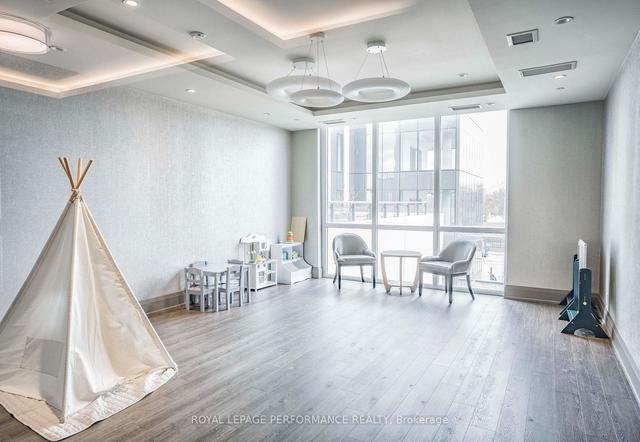 1706 - 15 Lynch St, Condo with 2 bedrooms, 2 bathrooms and 2 parking in Brampton ON | Image 21
